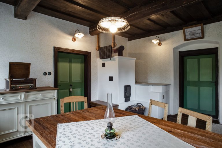 add picture to album