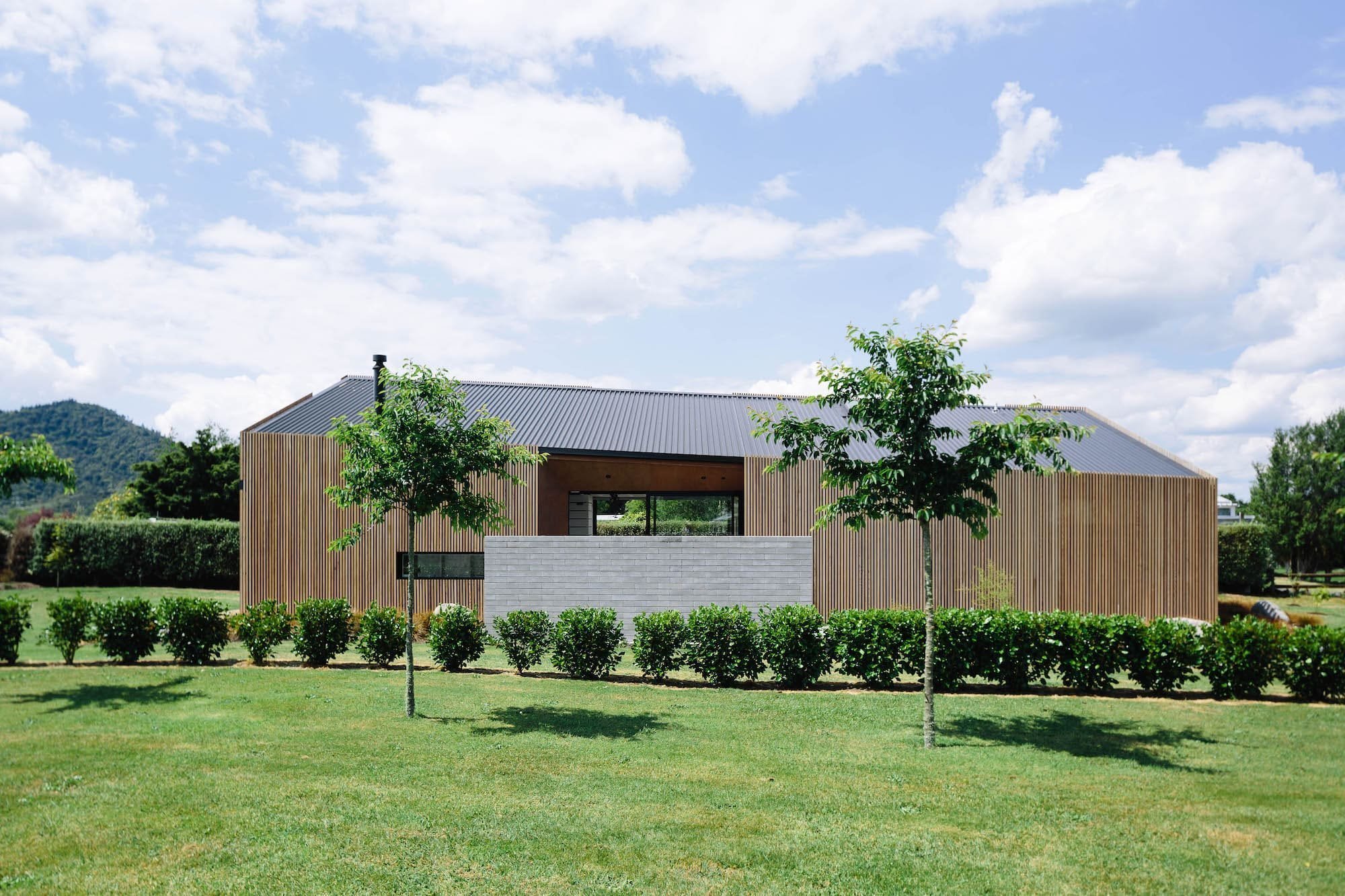 Dům na úzkém pozemku o šířce 13 metrů