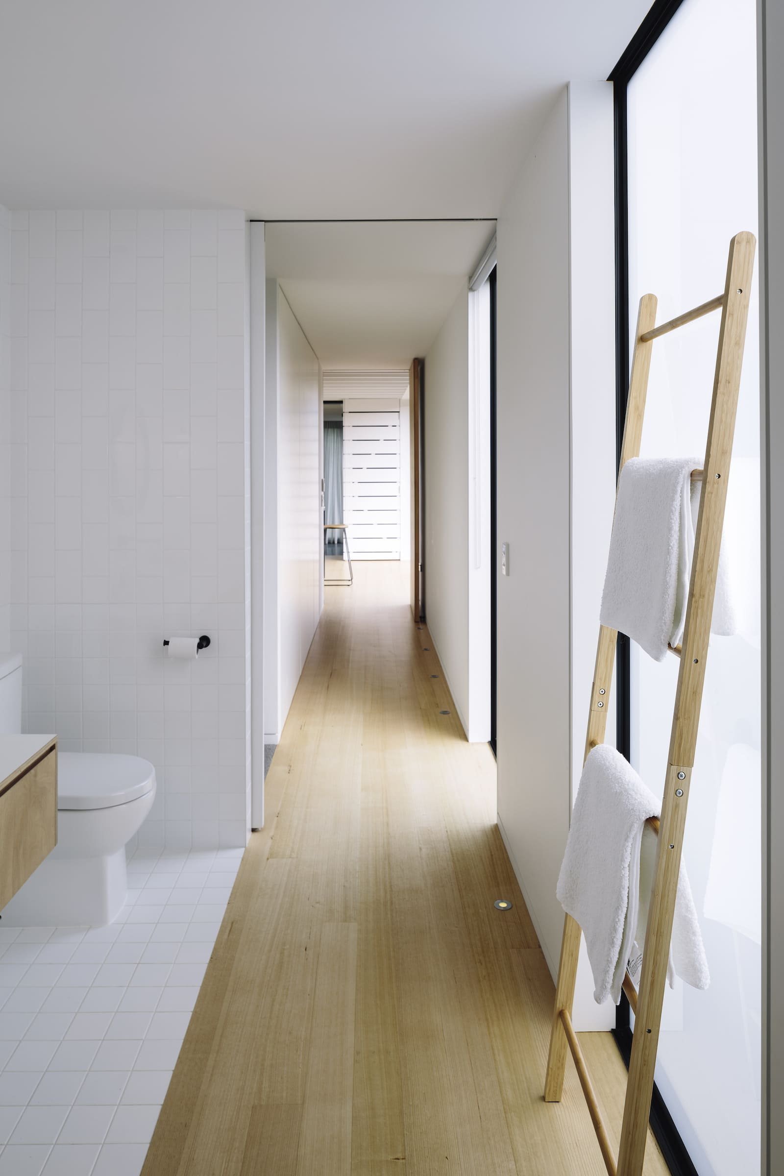 Dům na úzkém pozemku o šířce 13 metrů