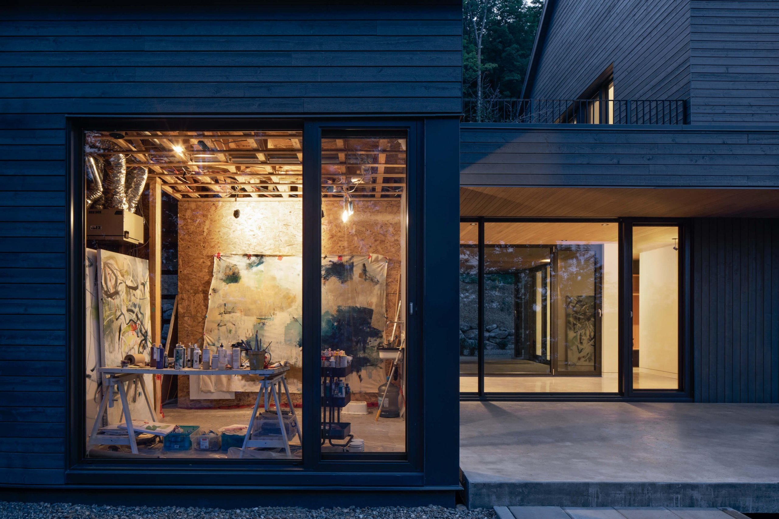 Dům uprostřed kanadské přírody