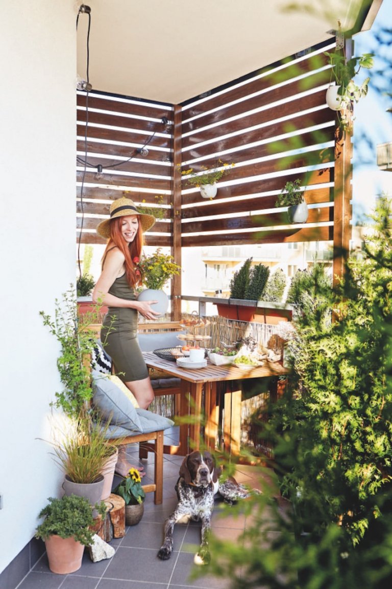 Jak vyzdobit balkon ve městě?