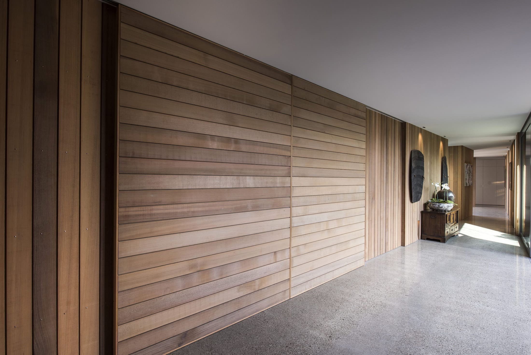 Po rekonstrukci vznikla moderní stodola obložená cedrem