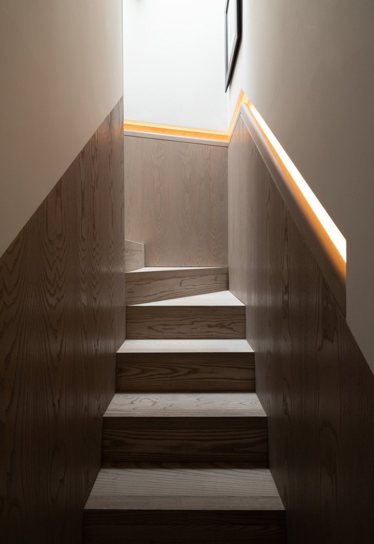 Rekonstrukce řadového domu s přístavbou