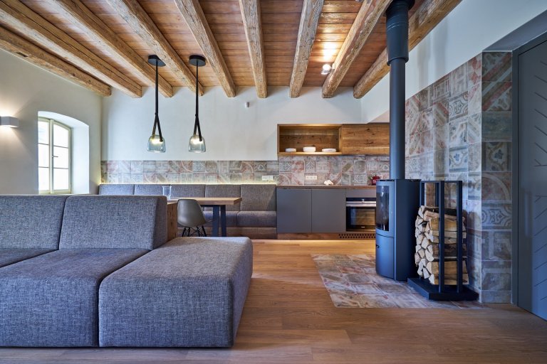 Rekonstrukce staré chalupy v Podkrkonoší