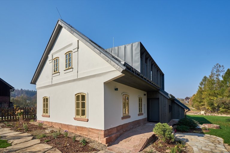 Rekonstrukce staré chalupy v Podkrkonoší