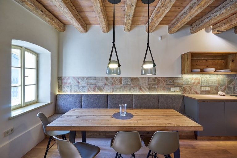 Rekonstrukce staré chalupy v Podkrkonoší