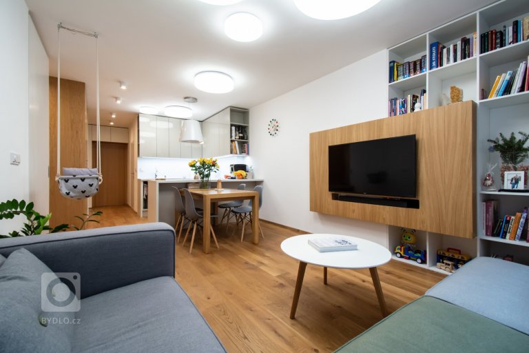 add picture to album