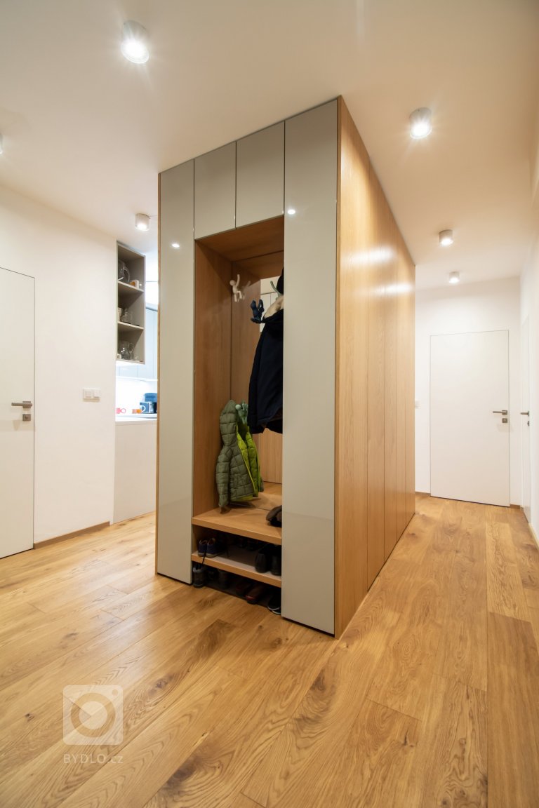 add picture to album