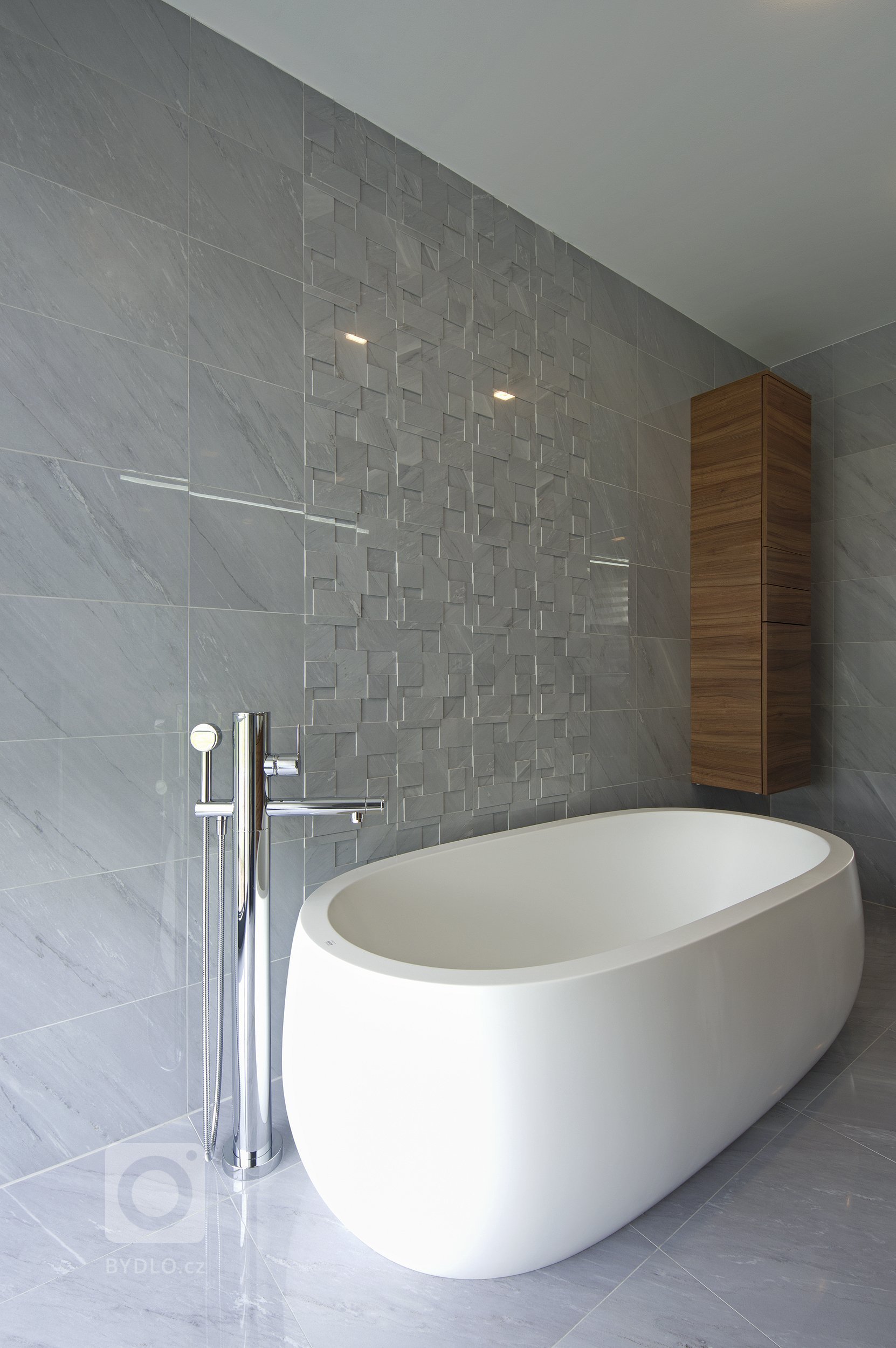 Klient zakoupil pozemek s unikátním výhledem do okolí. Místo na vrcholu kopce na okraji malého města Berouna má skvělé podmínky pro rodinný život. Pozemek je…