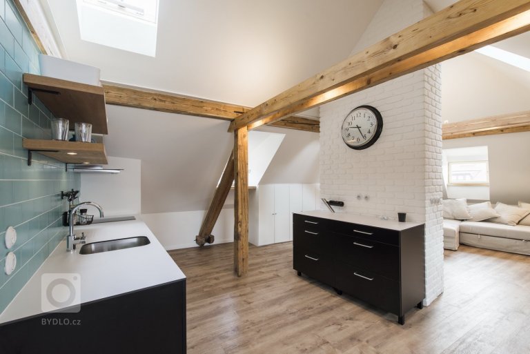 add picture to album