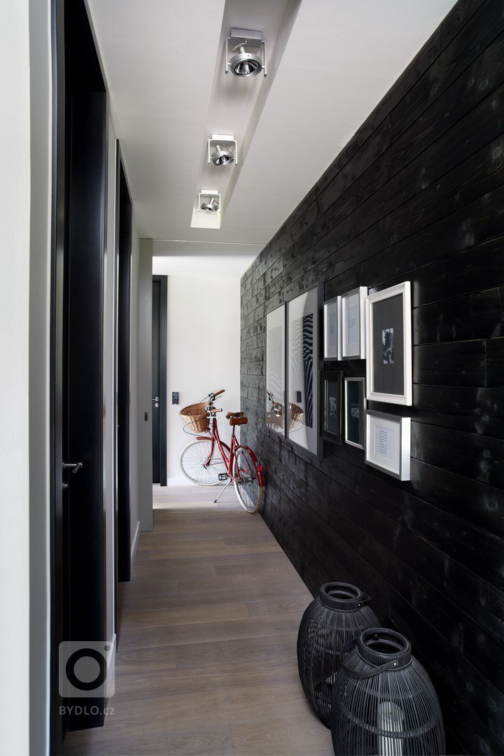 add picture to album