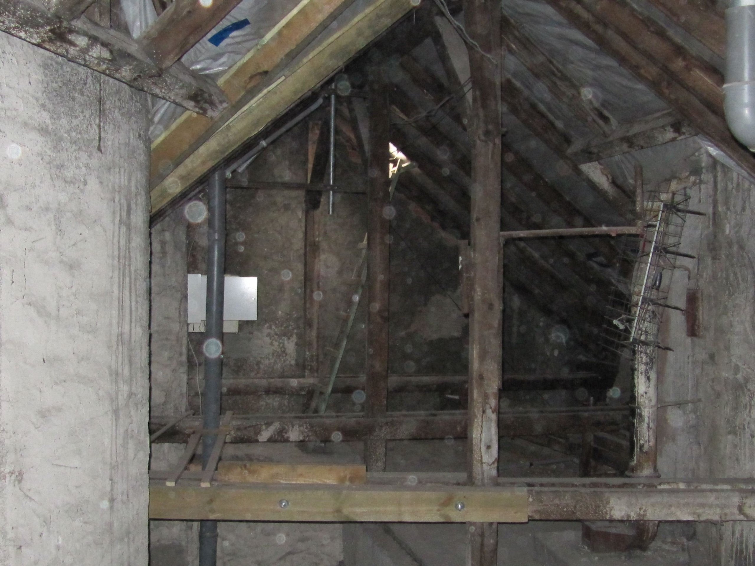 Rekonstrukce chátrajícího podkroví