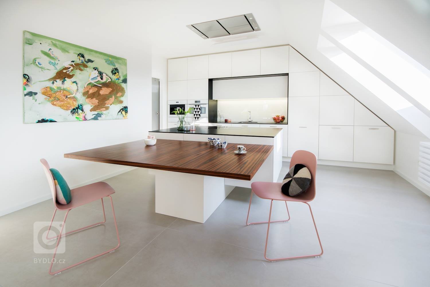 Rekonstrukce podkrovního bytu&nbsp;pro seniorku
