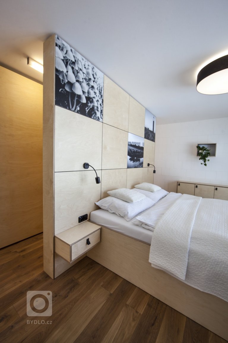 add picture to album