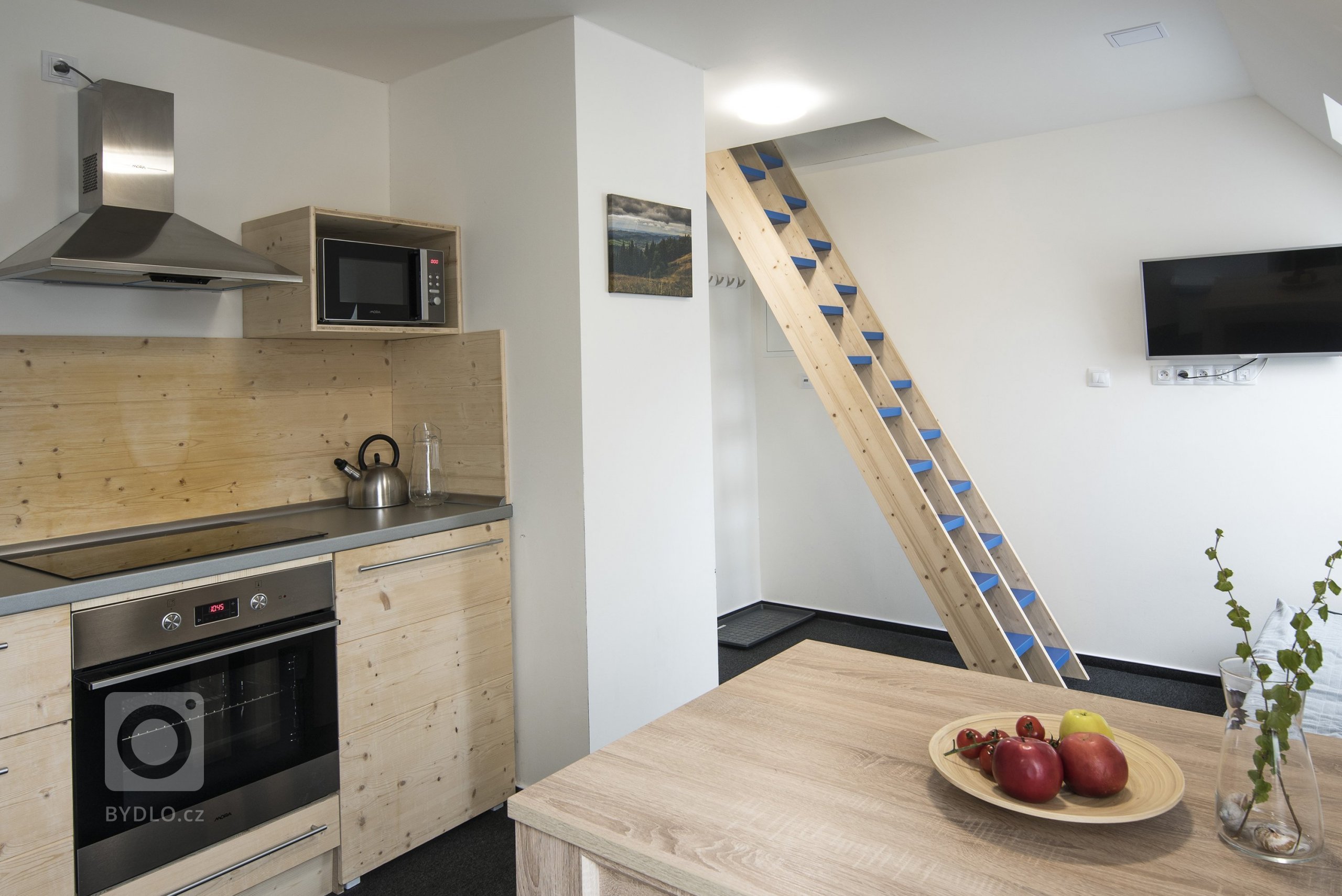 Bývalá kolonie pro úředníky celní správy byla umístěna do Anenského údolí u&nbsp;Harrachova. Je to krásné místo, kterým se vine říčka Mumlava a&nbsp;nyní je to…