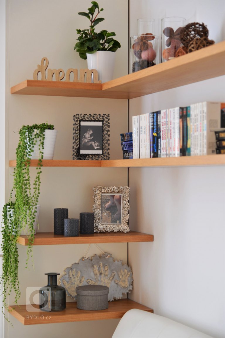 add picture to album