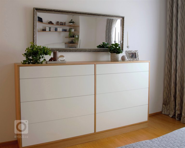 add picture to album