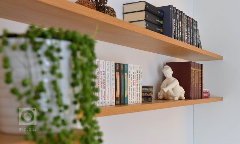 add picture to album