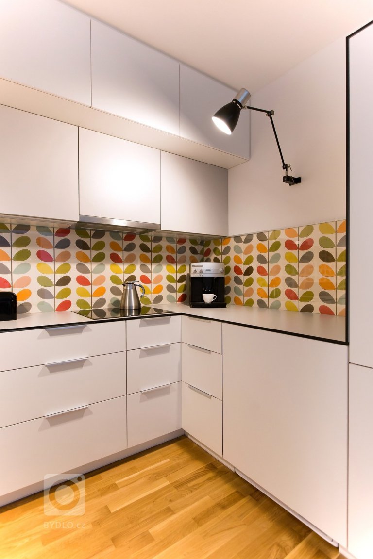 add picture to album