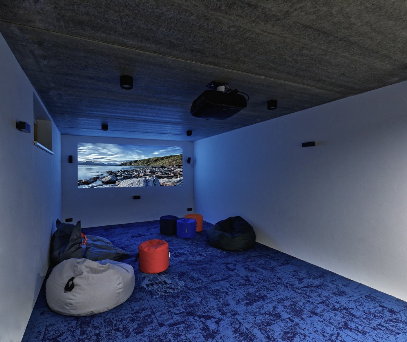 Chata ze smrkových CLT panelů