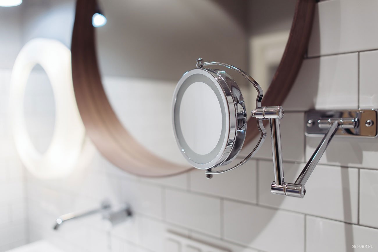 Dům s tabulí místo stěny