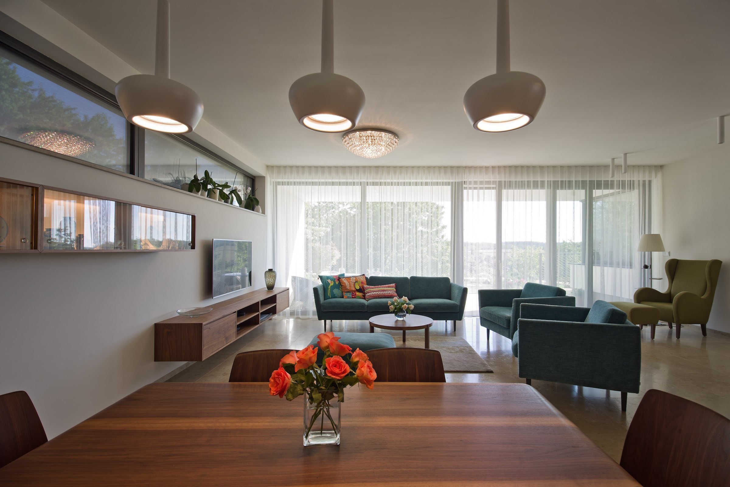 Funkcionalistická vila na skále