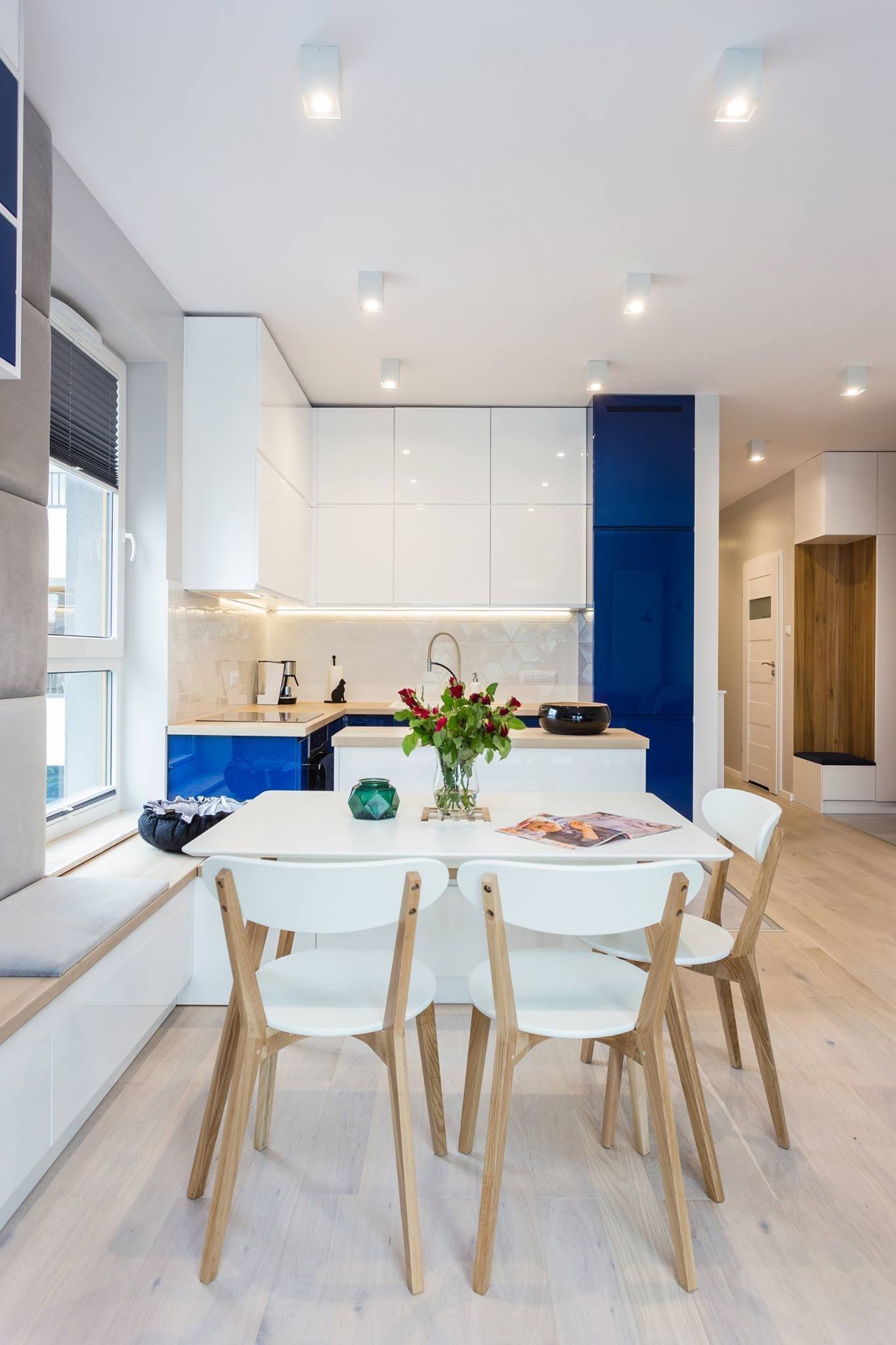 Modrá barva v interiéru