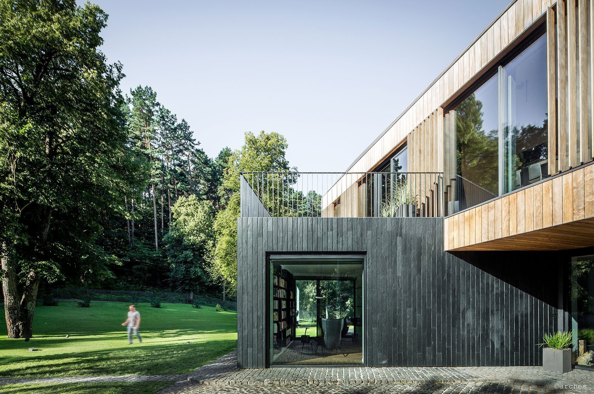 Nádherná vila ukrytá v lesích