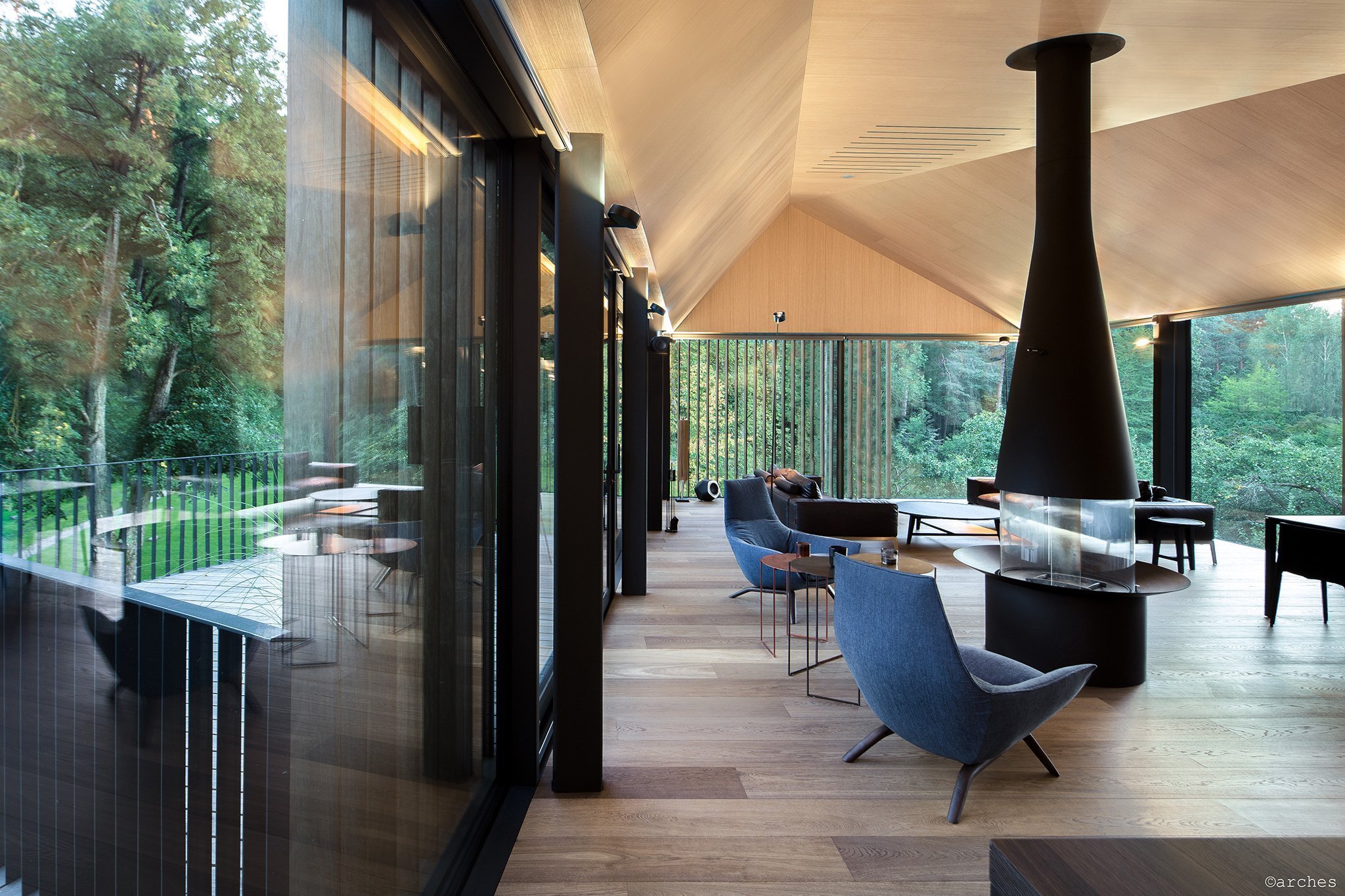 Nádherná vila ukrytá v lesích