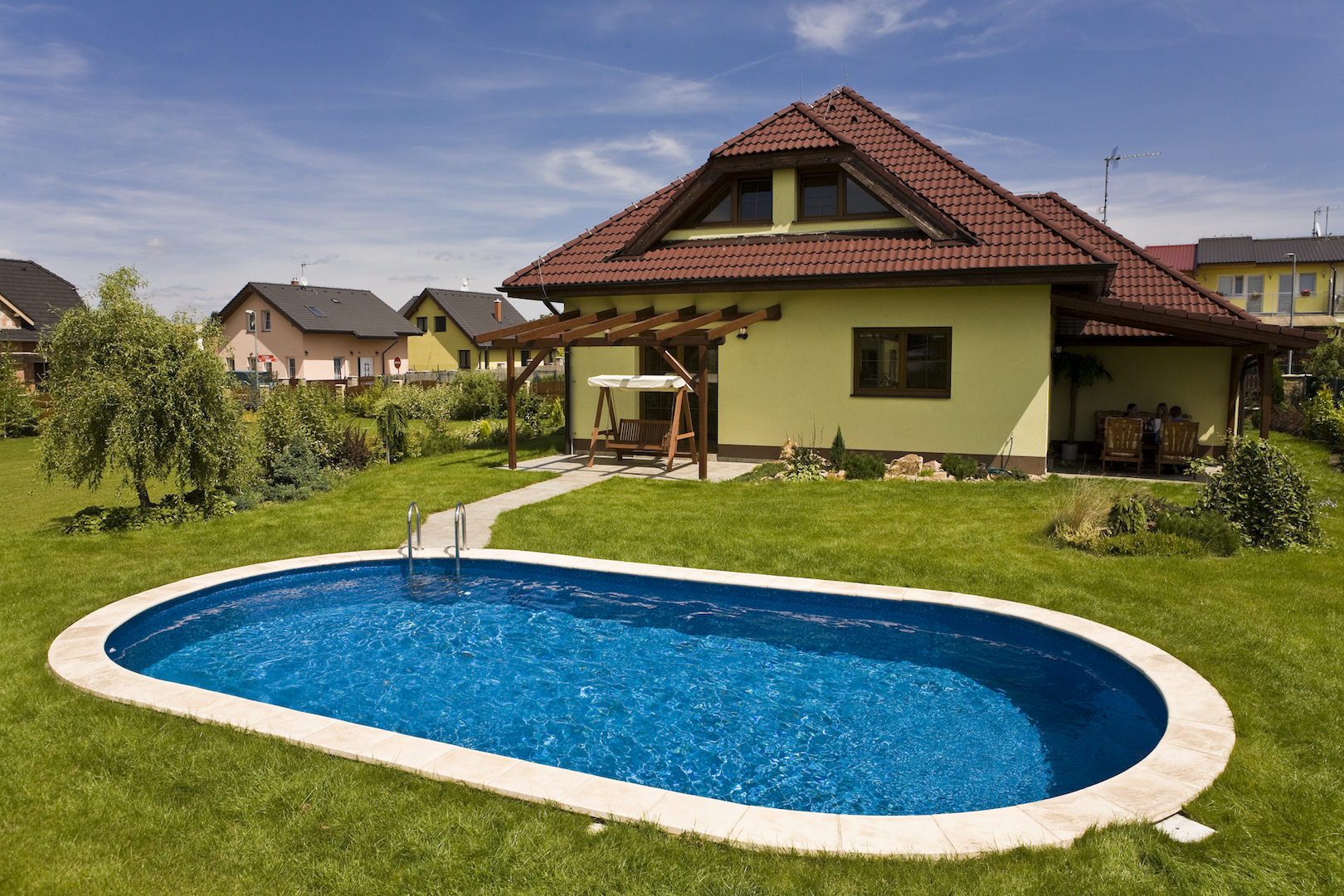 Nadzemní nebo zapuštěný bazén?