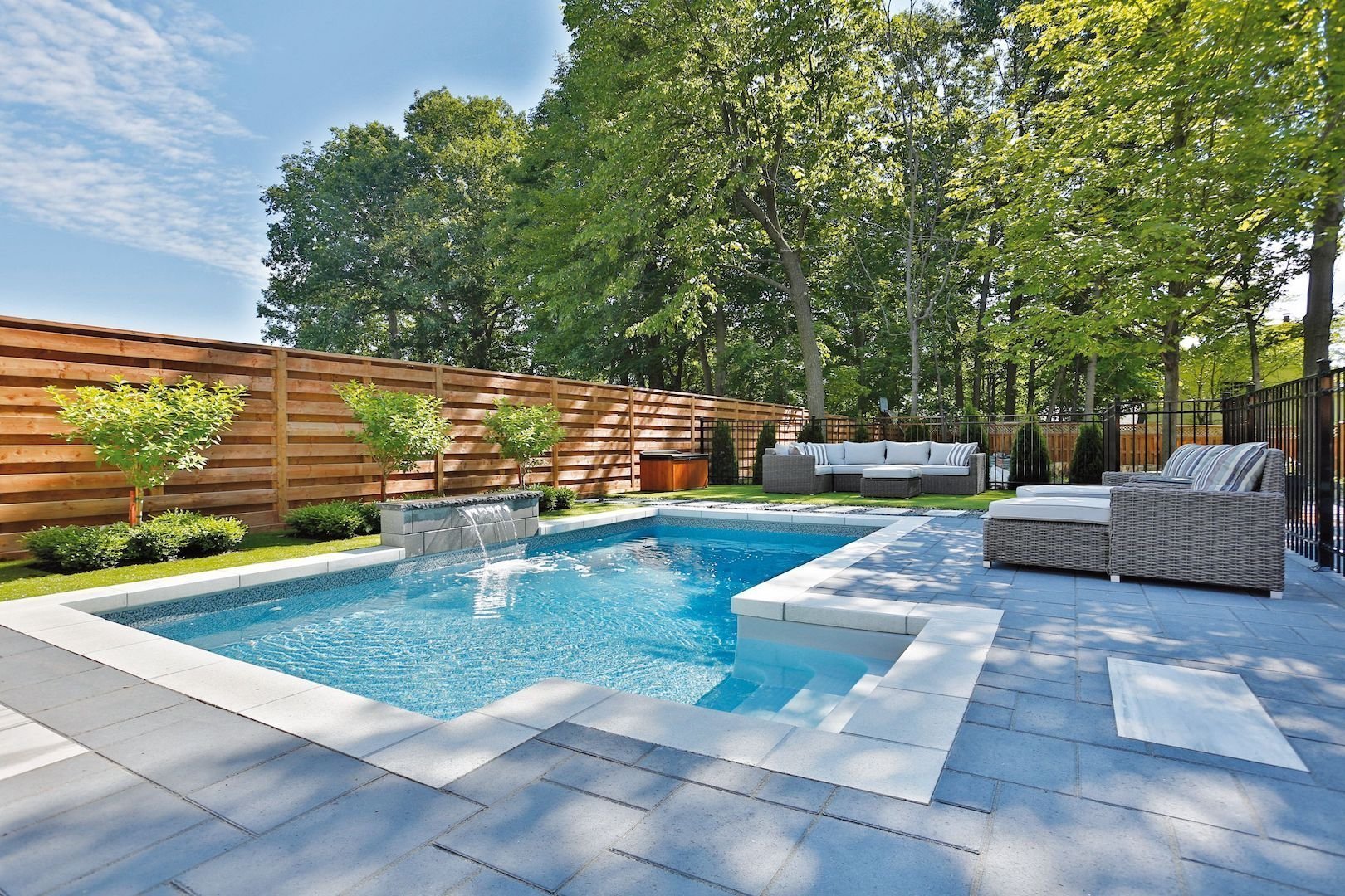 Nadzemní nebo zapuštěný bazén?