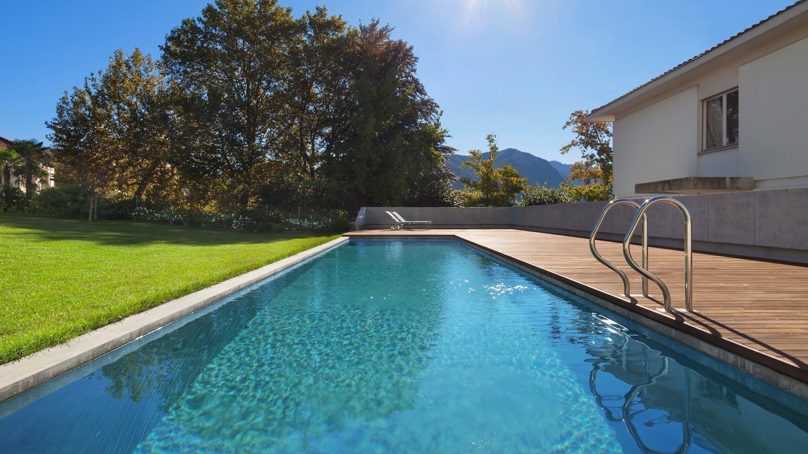 Nadzemní nebo zapuštěný bazén?