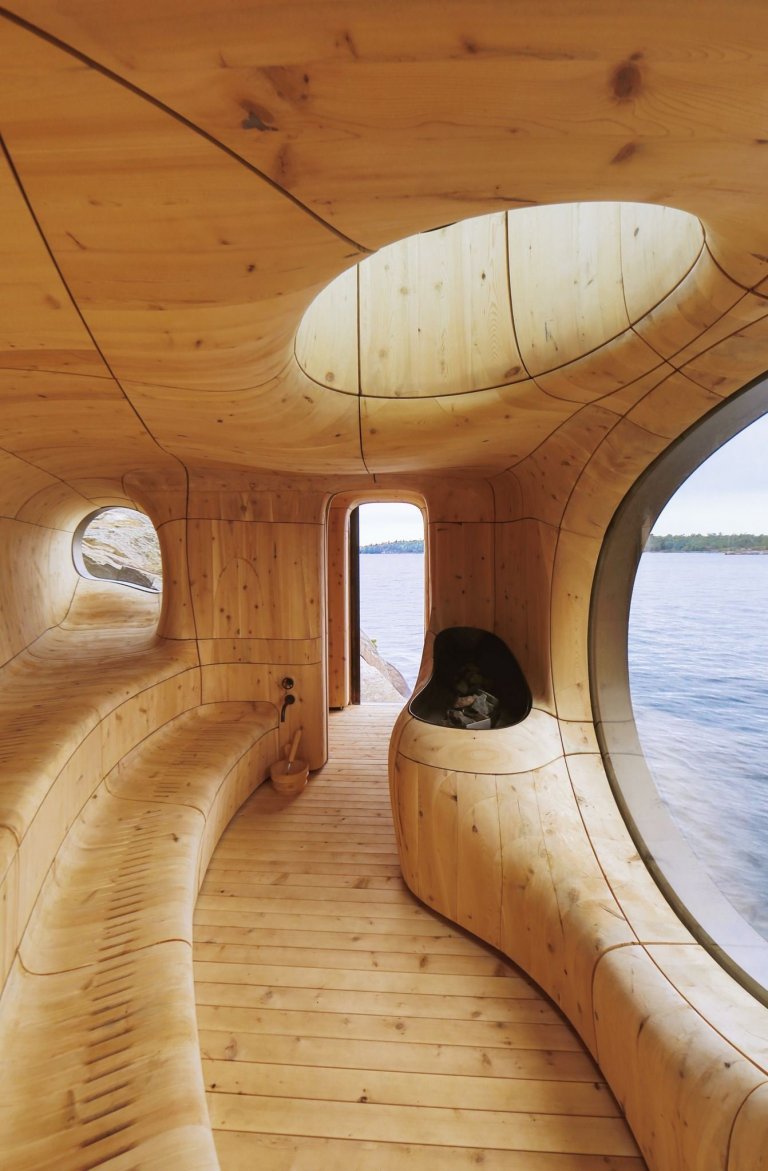 Netradiční sauna s výhledem na jezero