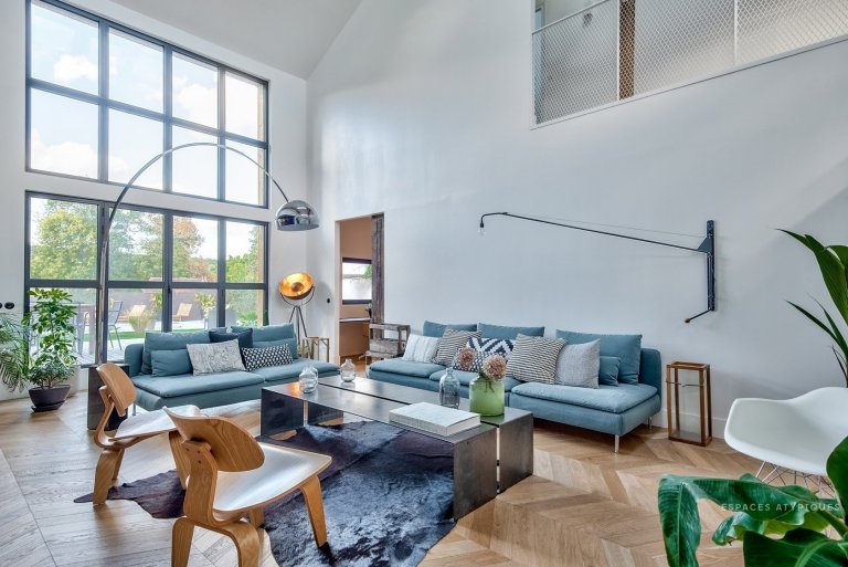 Renovace stodoly u Paříže