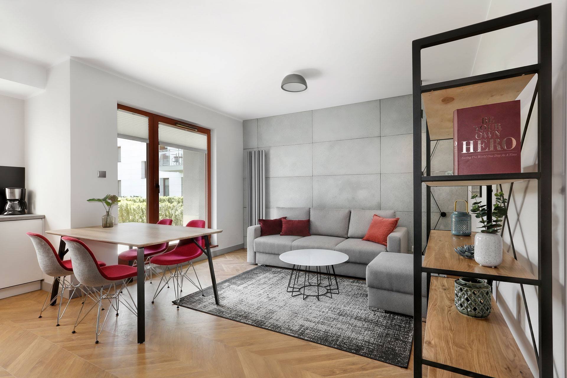 Šedá barva v interiéru není nuda