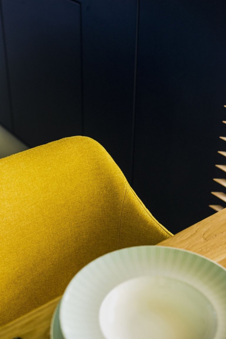 Sen o moderním bydlení v bažinaté krajině