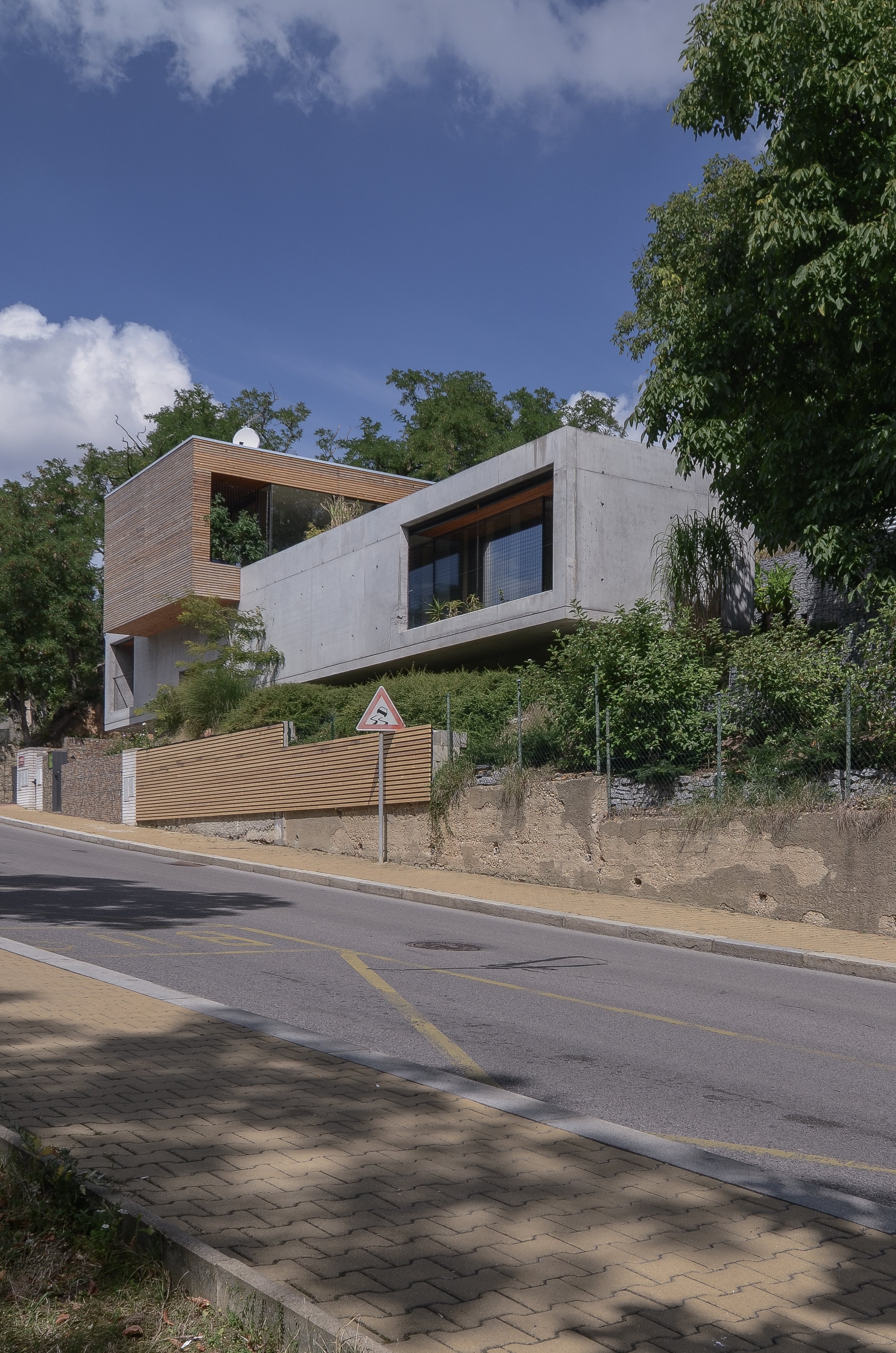 Vila nad vodopádem - Lysolaje