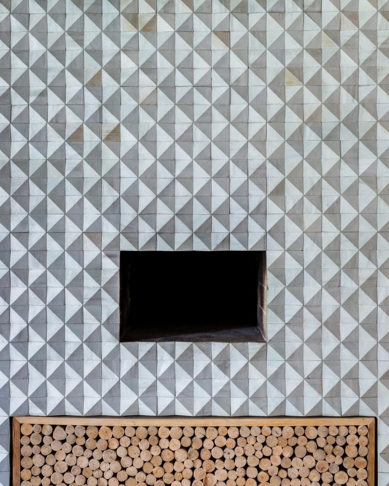 Vila postavená v balijské pobřežní džungli