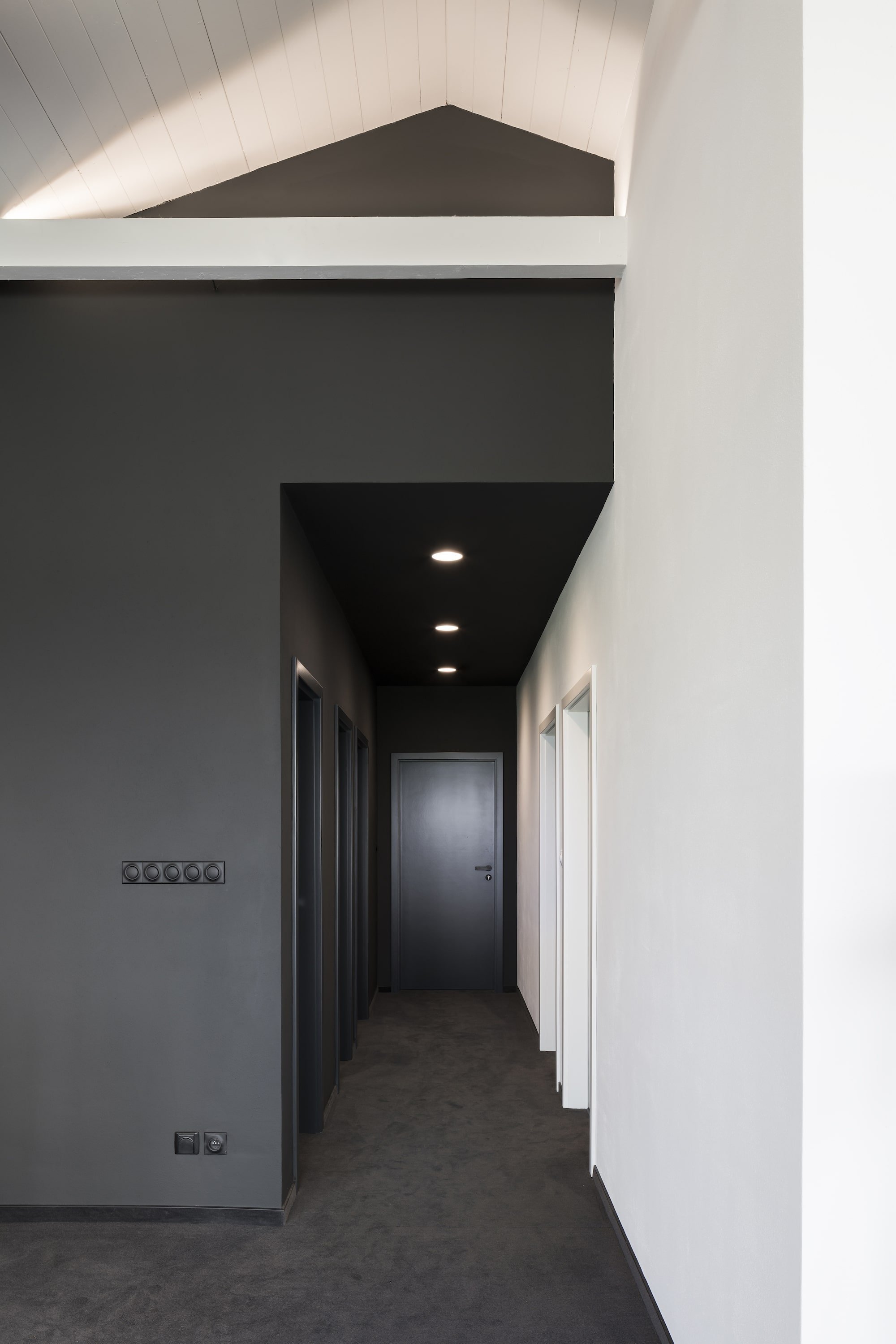 Ze starého hangáru mají skvělé místo pro ultralighty i přátele