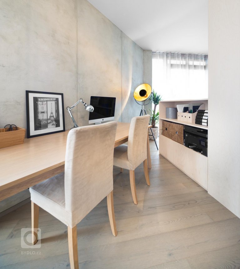 add picture to album