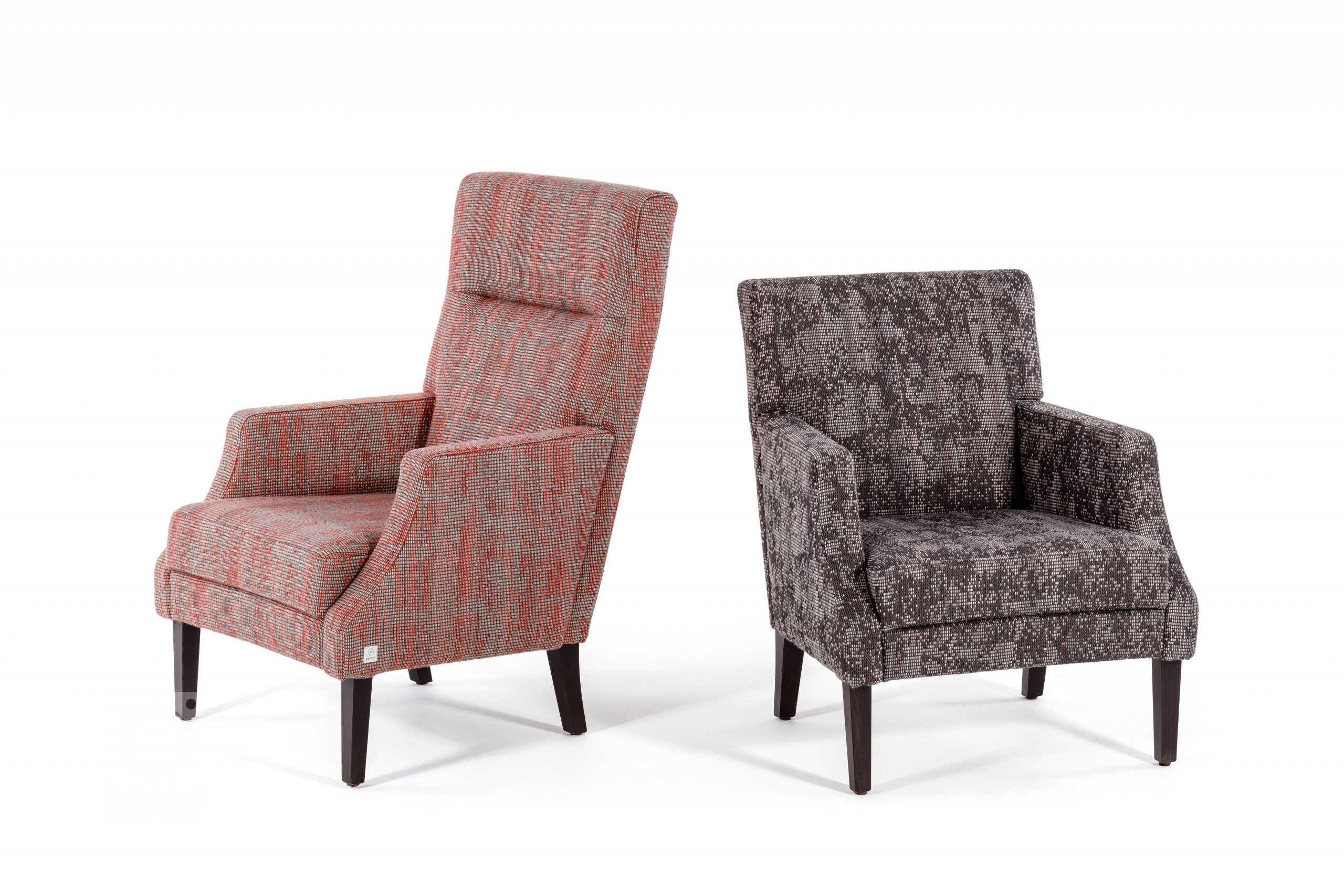 Přidanou hodnotou křesla jsou tři různé varianty jeho provedení -&nbsp;křeslo nízké, křeslo vysoké a ušák. Každé z nich lze vhodně doplnit podnožkou ve stejném…