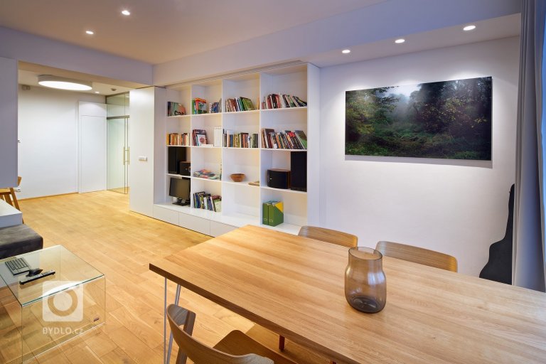 add picture to album