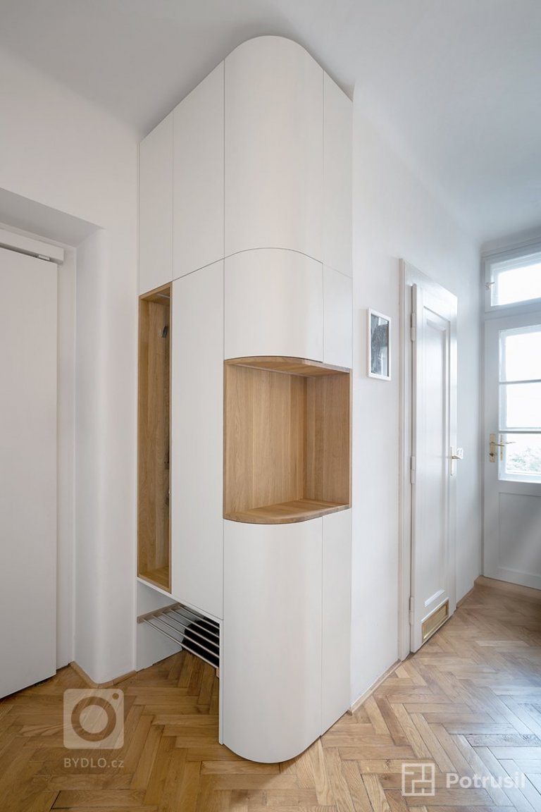 add picture to album