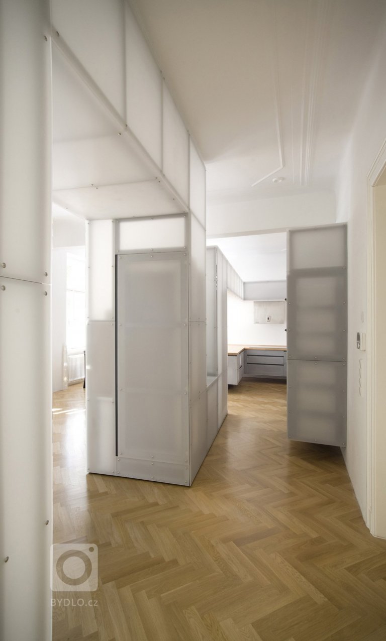 add picture to album