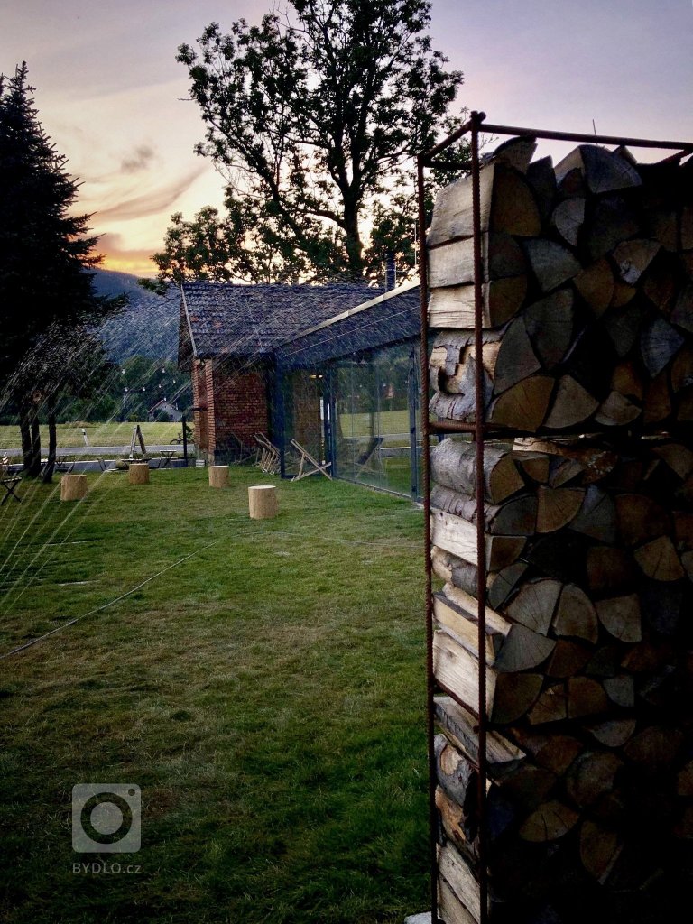 add picture to album