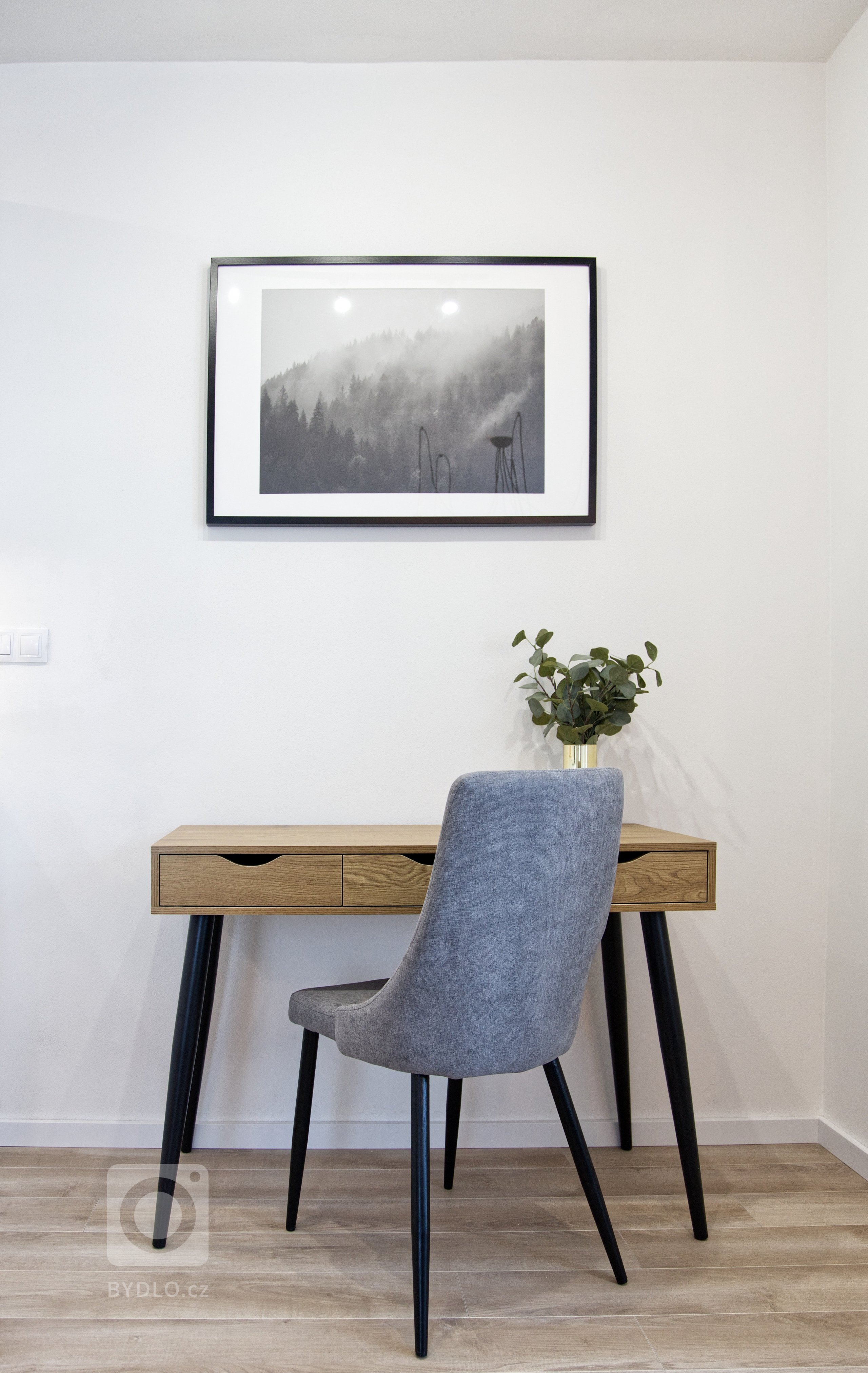 Devadesátimetrový byt&nbsp;pro tříčlennou rodinu. Majitelé si konečně pořídli vysněné bydlení v novostavbě a nechali nám tak volnou ruku, aby v bytě bylo vše…