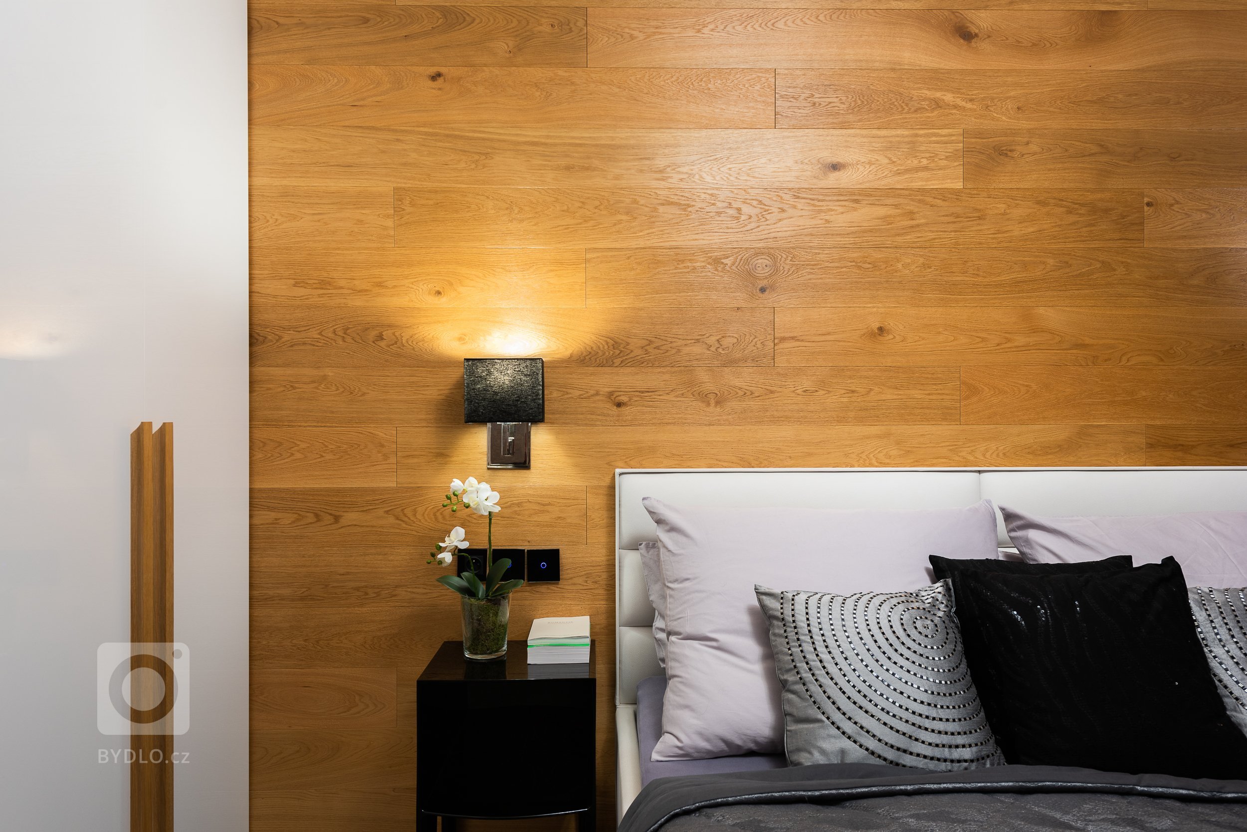 Vlastní&nbsp;bydlení bydlení pro Janu a dcerku Nicole. Jedná se o byt o velikosti 3kk s dvěmi předzahrádky, který prošel během 4 let celkovou rekonstrukcí.…