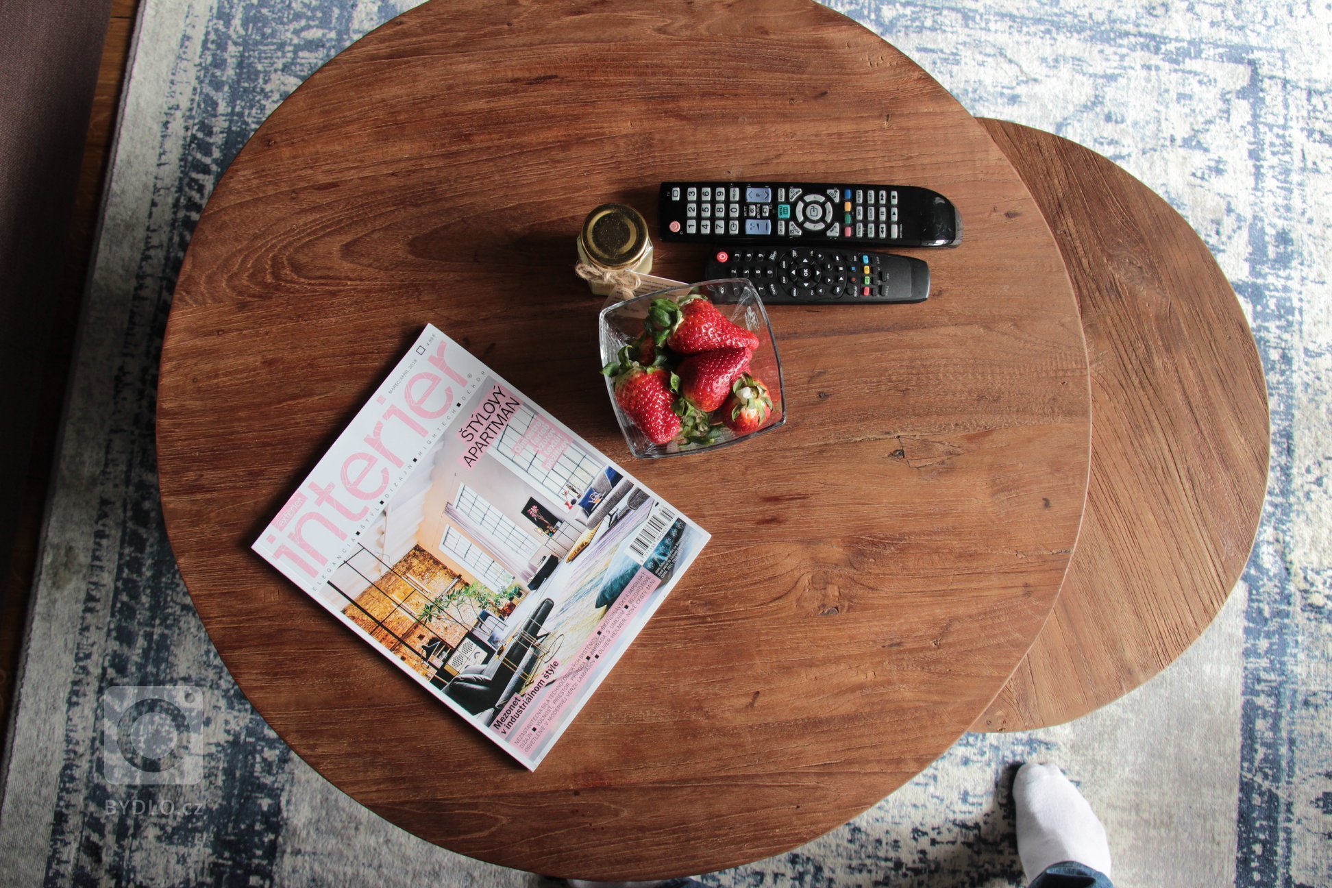 Moderní interiér s příjemnou atmosférou. Tak lze ve zkratce charakterizovat mezonet, laděný do jemně industriálního stylu s množstvím přírodních materiálů…