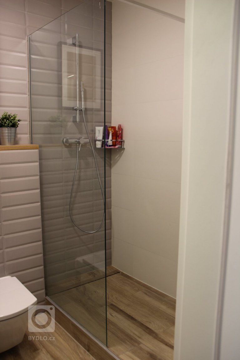 add picture to album