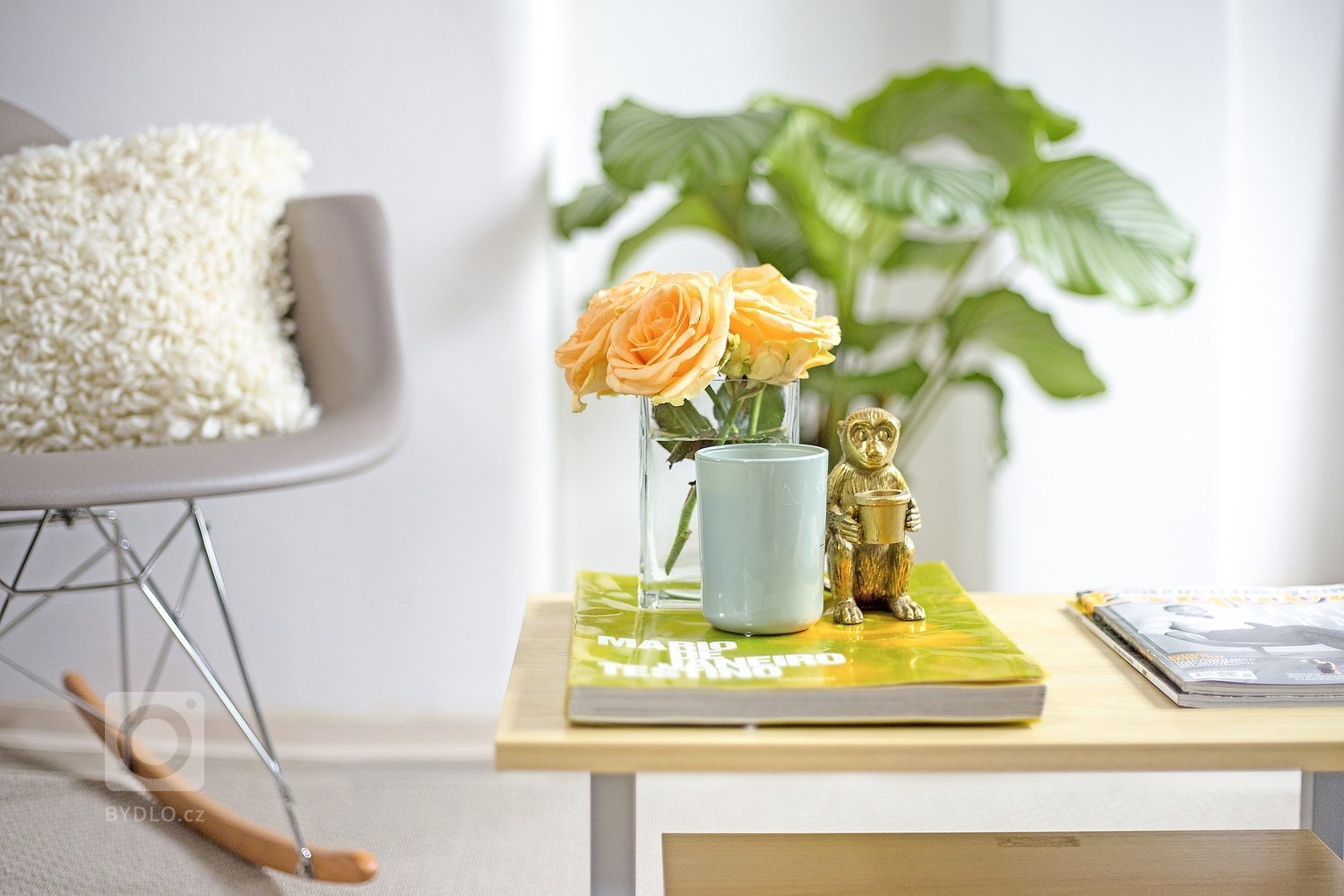 This small attic loft is located in the historical part of Prague, at the feet of the Castle and just a short walk from Charles Bridge.&nbsp;The goal was to…